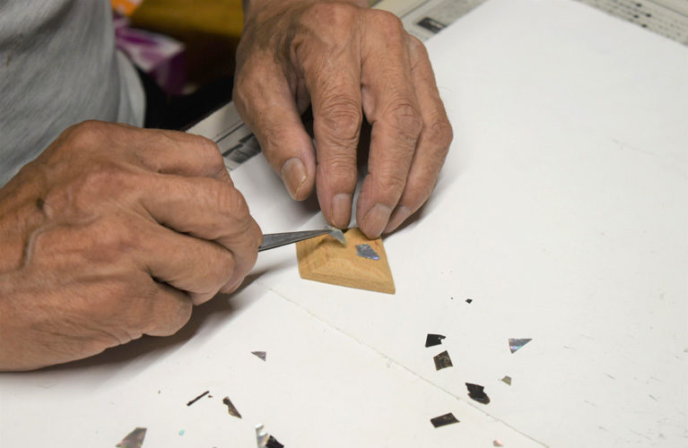 かわかみ源流ツーリズム » 螺鈿工房 清水誉史雄